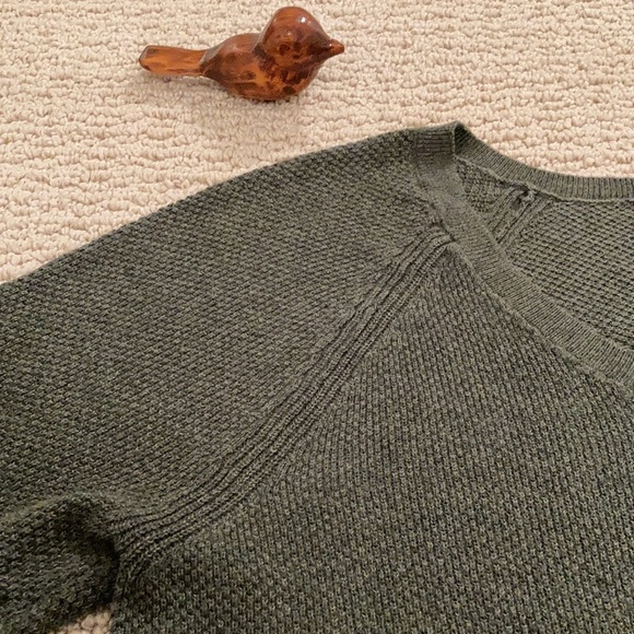 Sage Green GAP Long Sleeve - Picture 3 of 3
